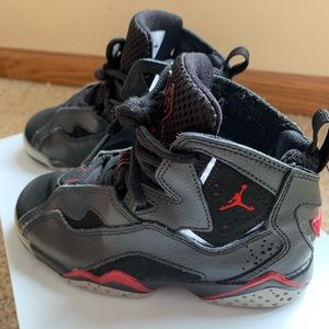 Nike Jordan True Flight Shoe (Youth)